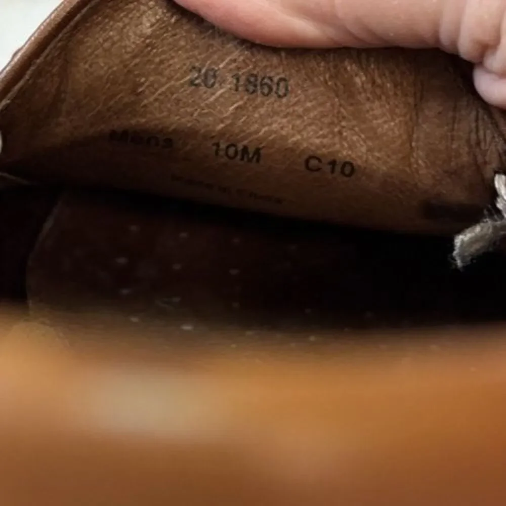Johnston and Murphy 20-1860 Mens 10M Brown Leather tassels